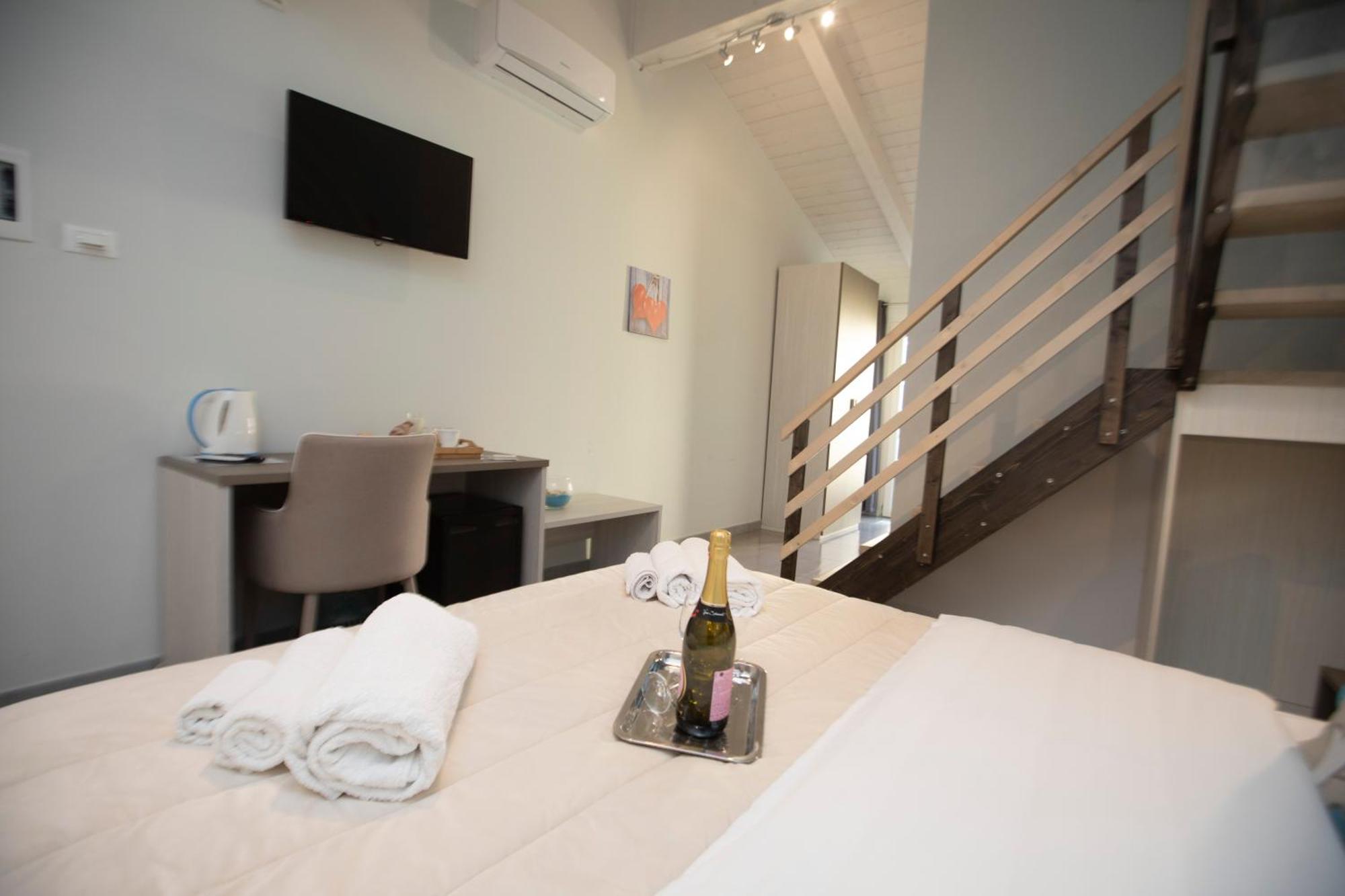 La Perla Amantea - Rooms & Apartaments Dış mekan fotoğraf