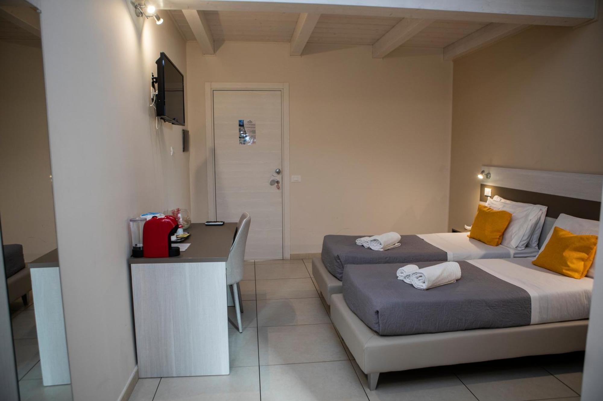 La Perla Amantea - Rooms & Apartaments Dış mekan fotoğraf