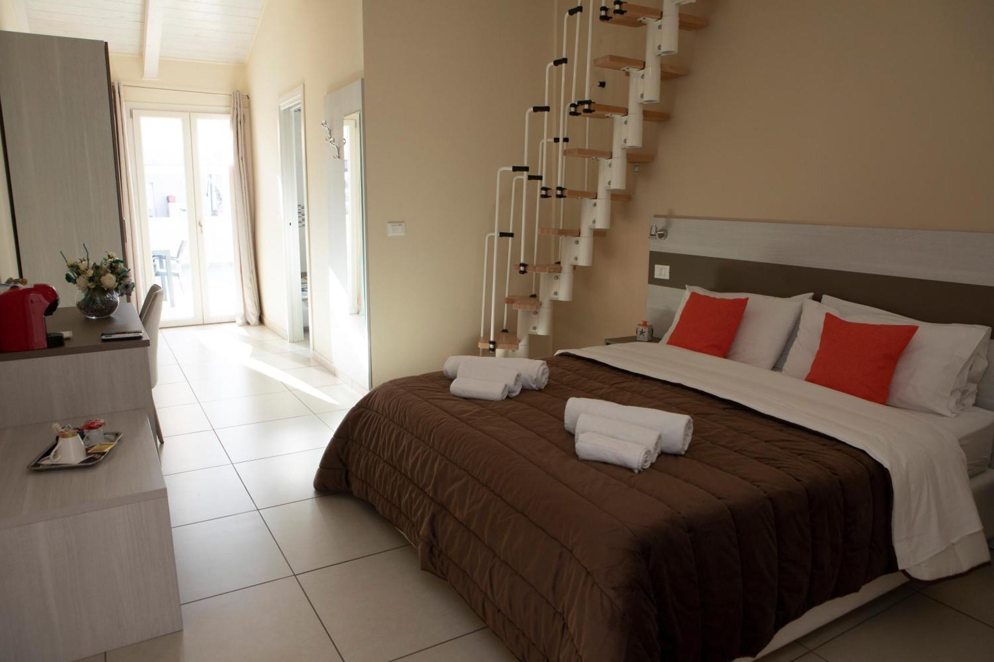 La Perla Amantea - Rooms & Apartaments Dış mekan fotoğraf