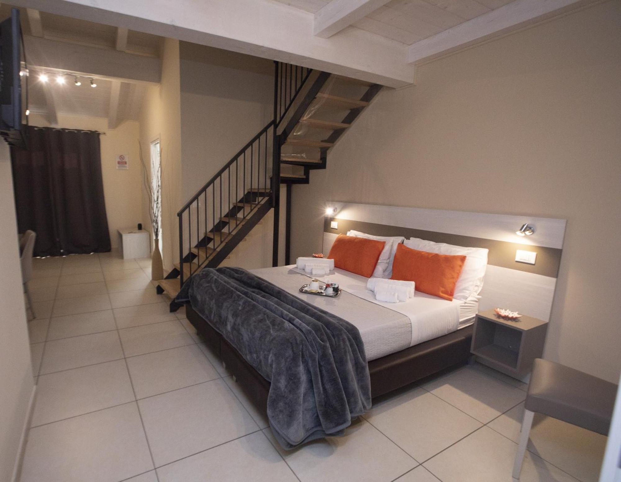 La Perla Amantea - Rooms & Apartaments Dış mekan fotoğraf