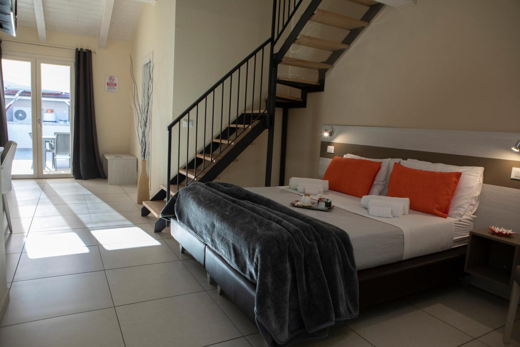 La Perla Amantea - Rooms & Apartaments Dış mekan fotoğraf