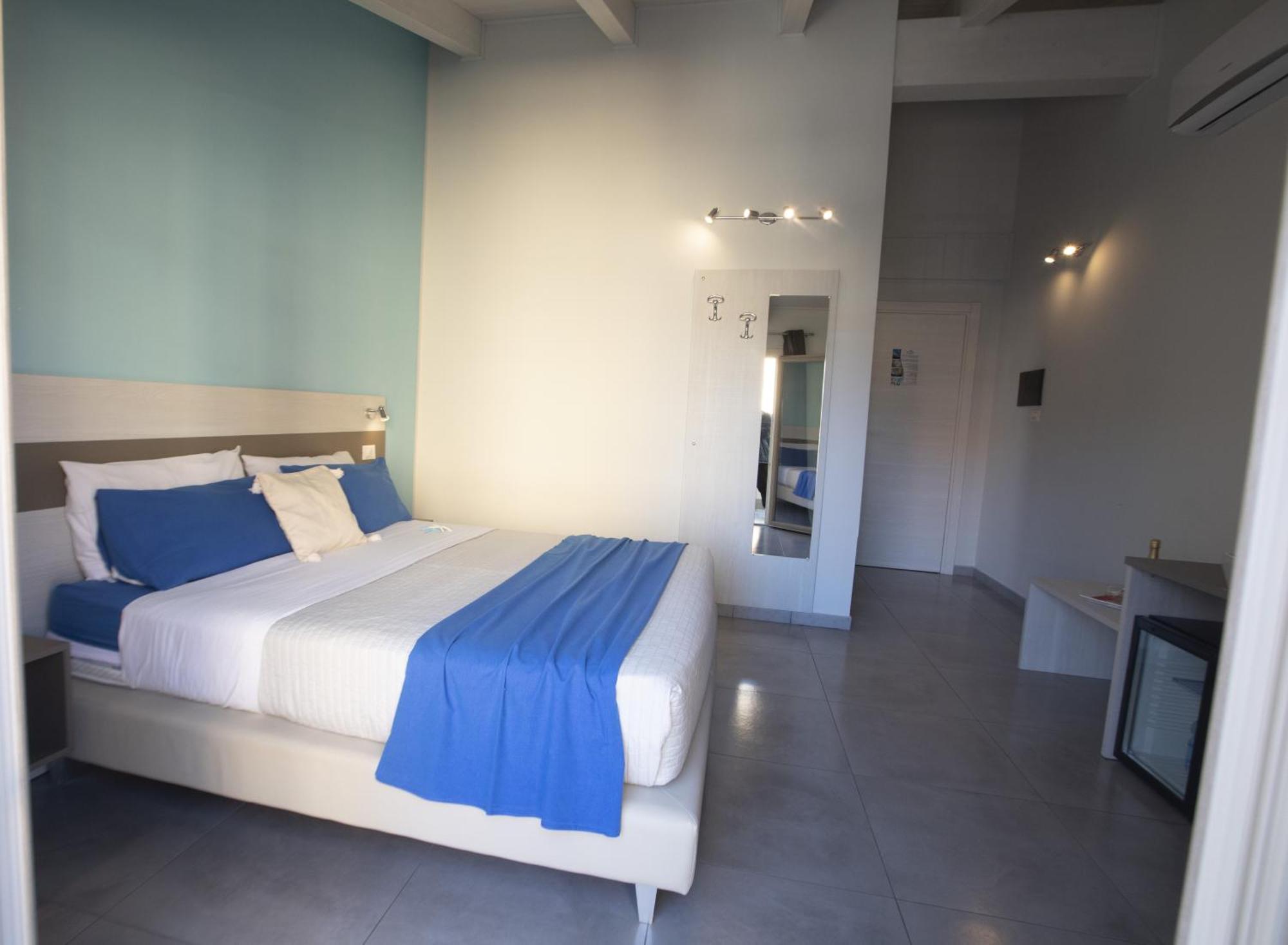 La Perla Amantea - Rooms & Apartaments Dış mekan fotoğraf