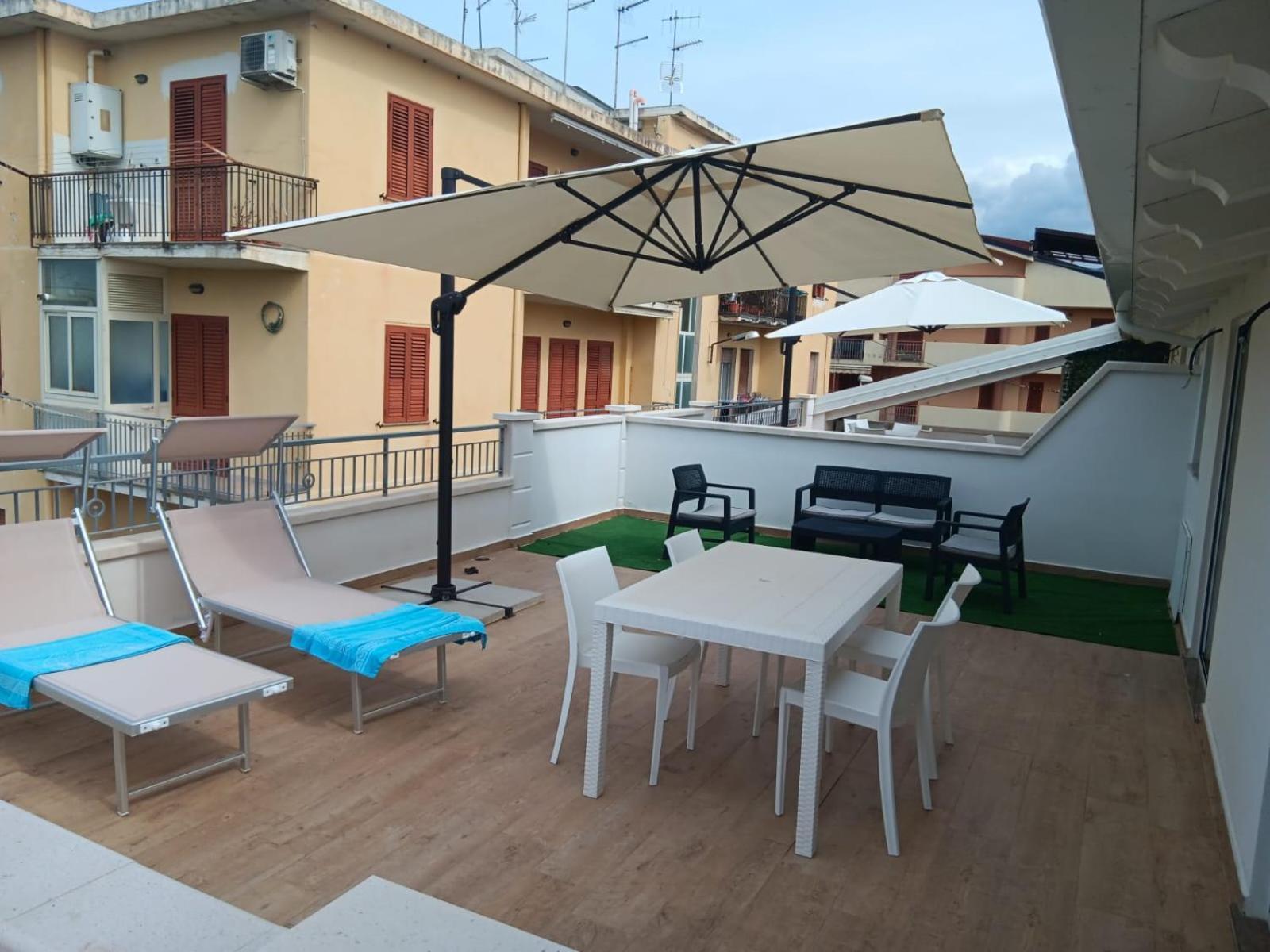 La Perla Amantea - Rooms & Apartaments Dış mekan fotoğraf